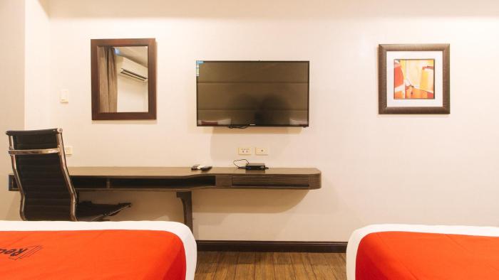 reddoorz premium west avenue quezon city