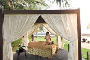 intercontinental abu dhabi by ihg