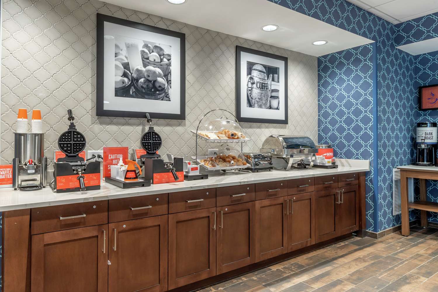 hampton inn camden