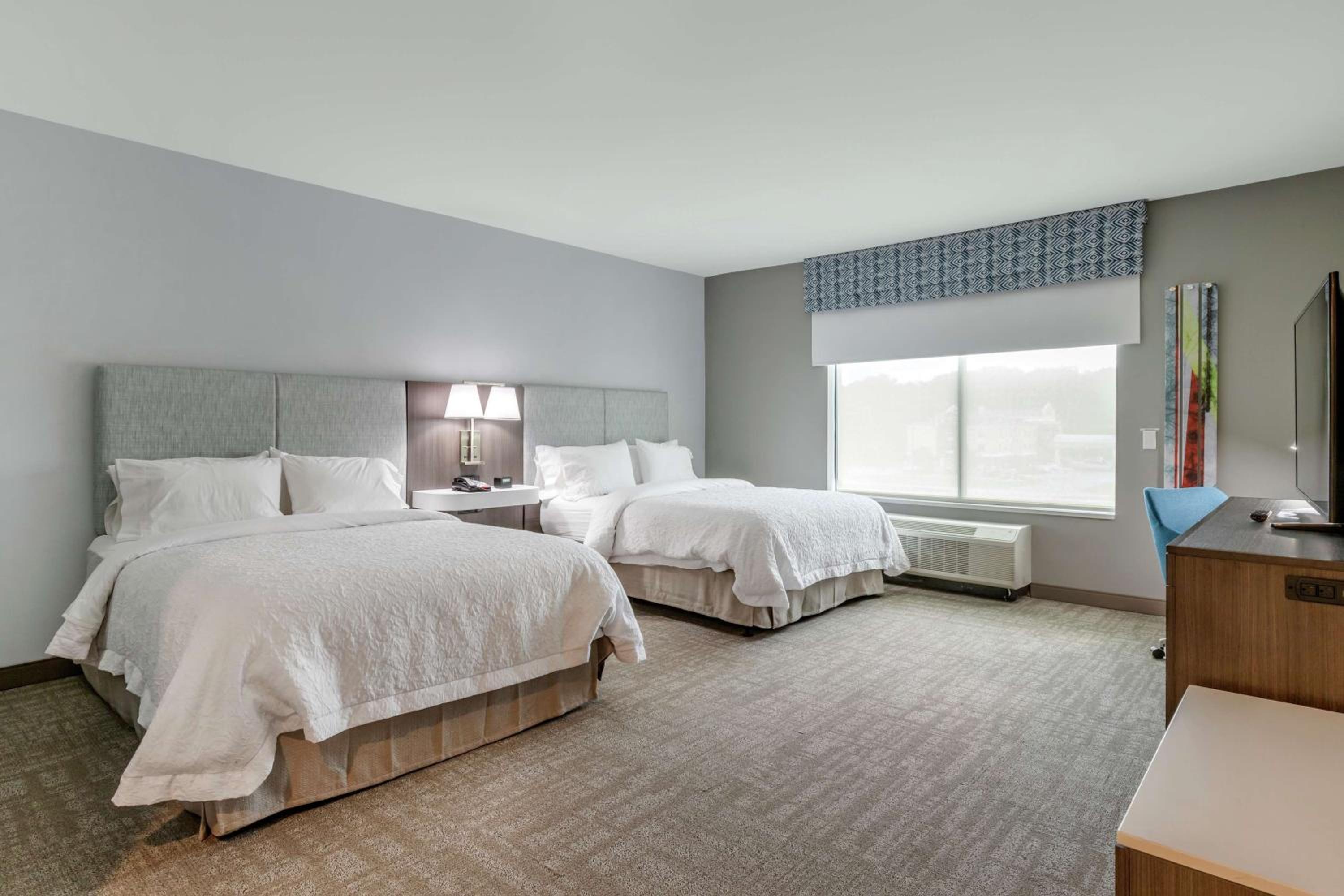 hampton inn camden