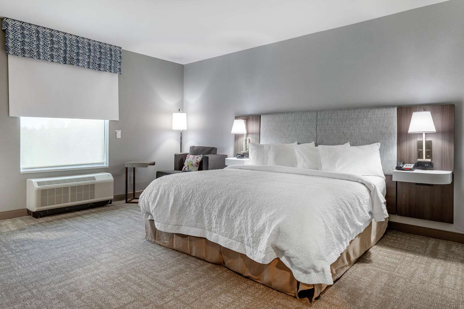 hampton inn camden