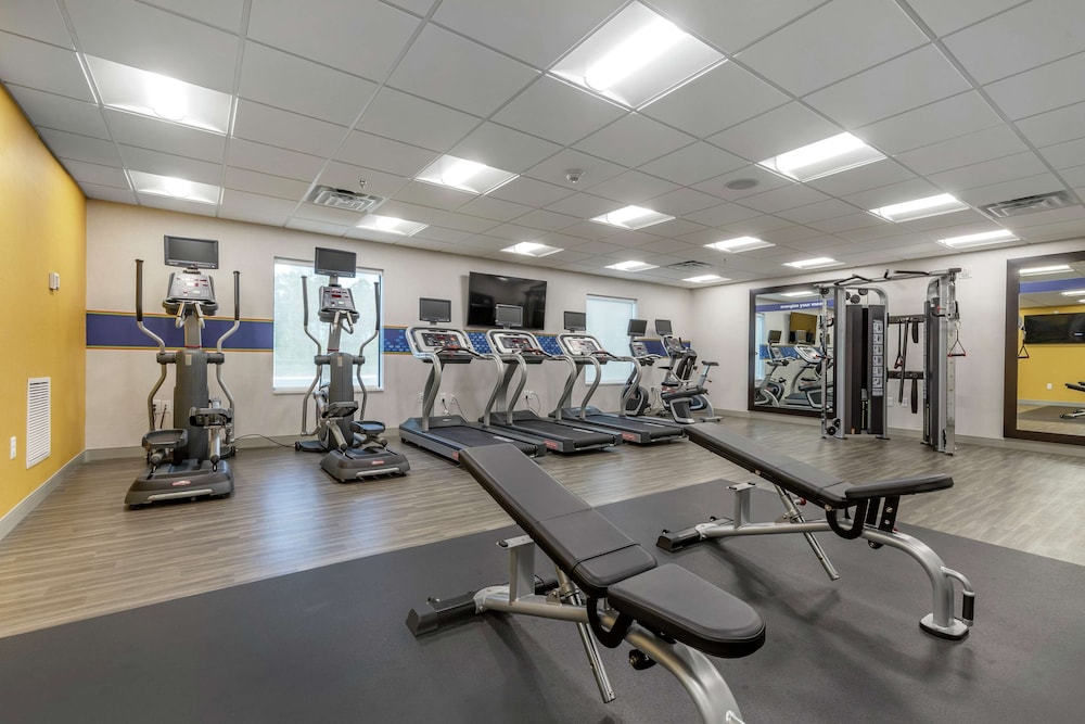 hampton inn camden