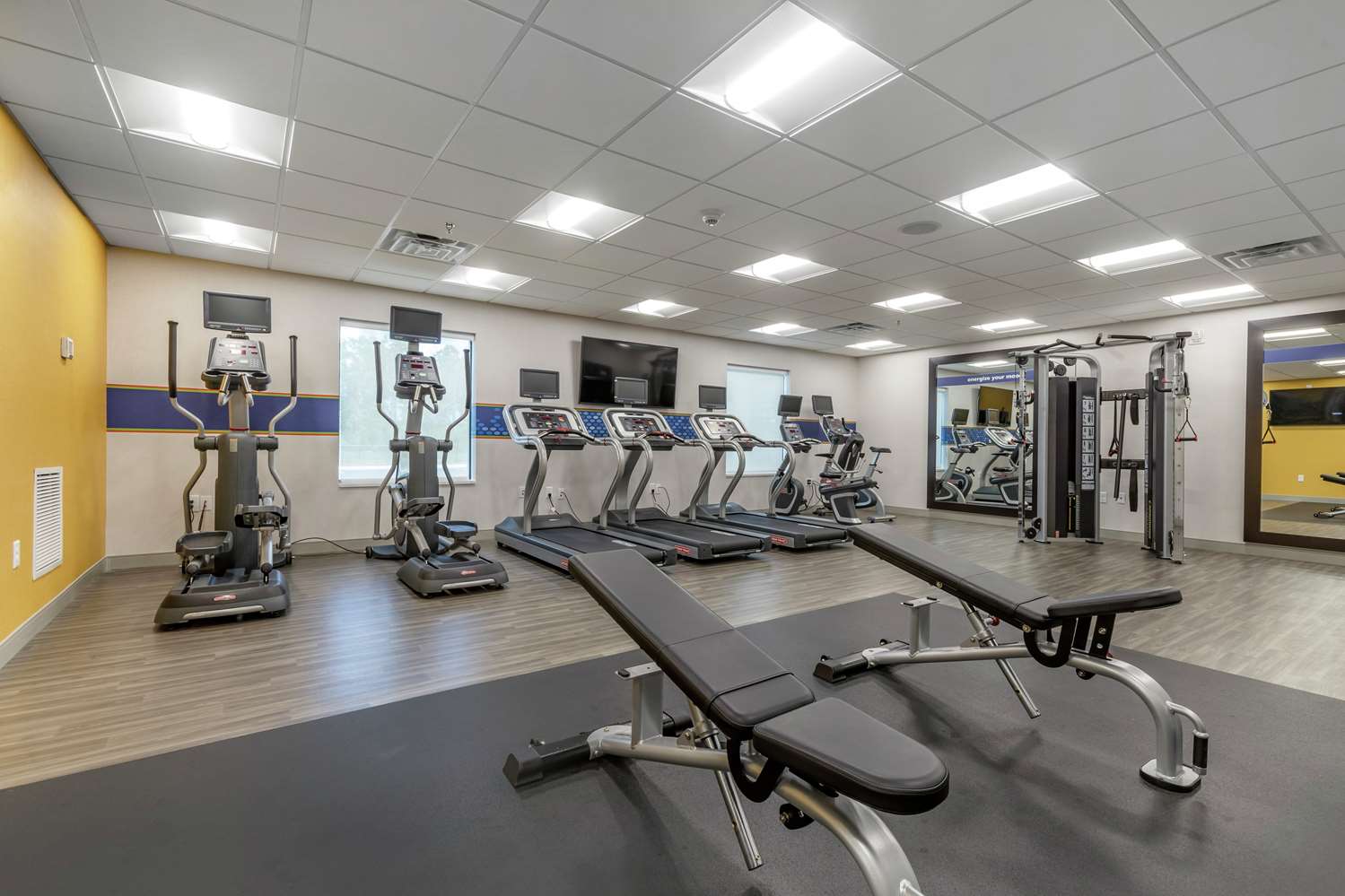 hampton inn camden