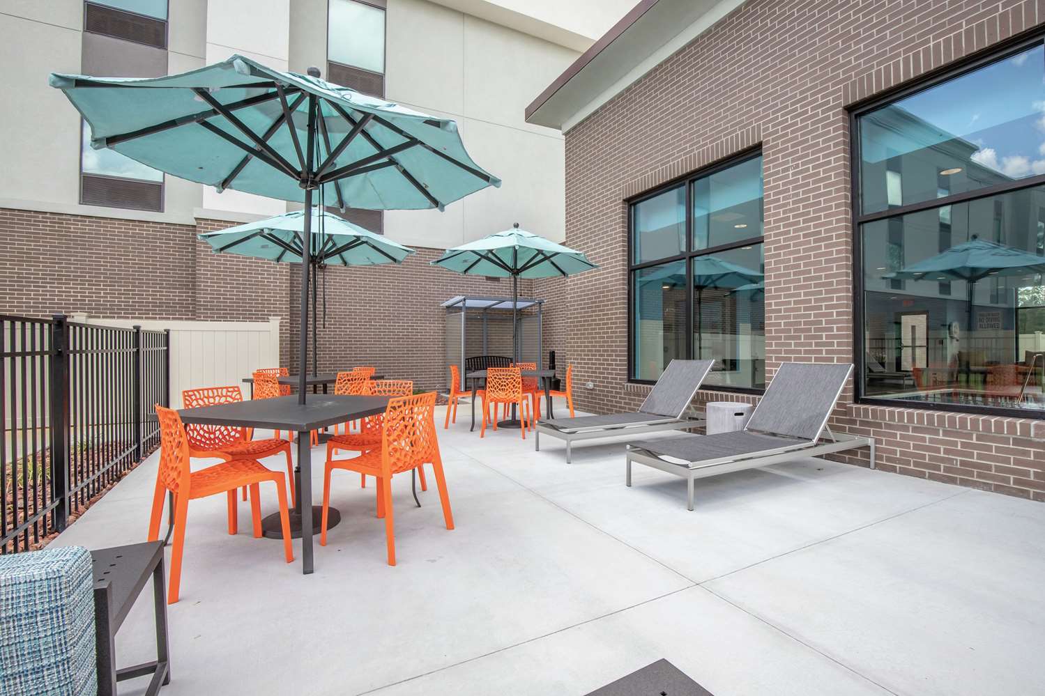 hampton inn camden