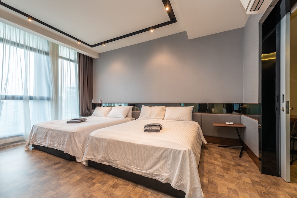 expressionz professional suites by wodages