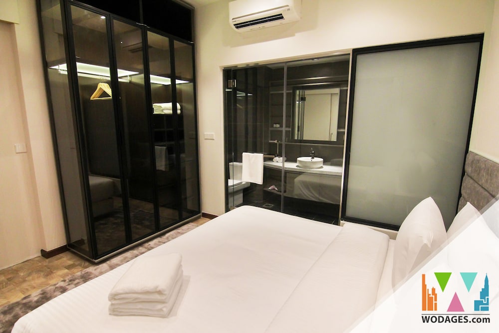 expressionz professional suites by wodages