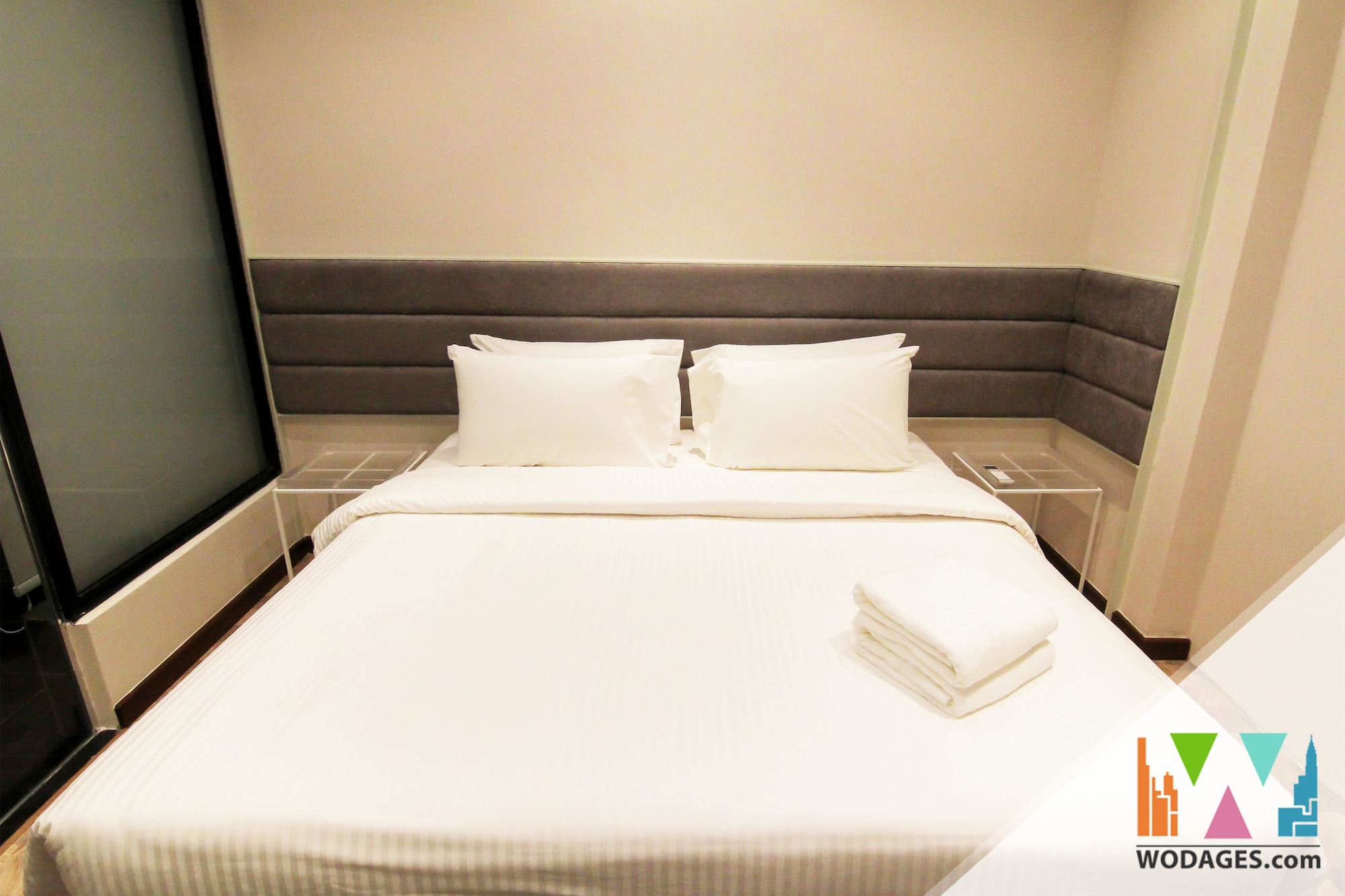 expressionz professional suites by wodages