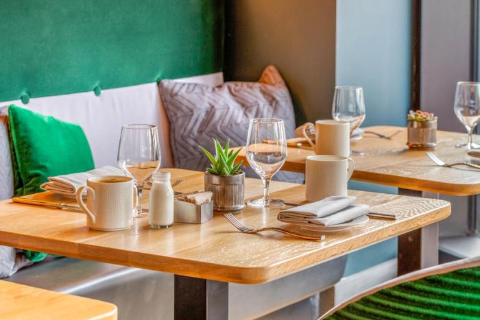 cambria hotels boston downtown seaport