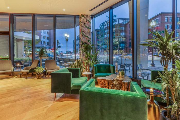 cambria hotels boston downtown seaport