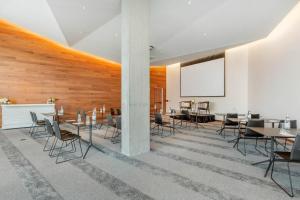 cambria hotels boston downtown seaport