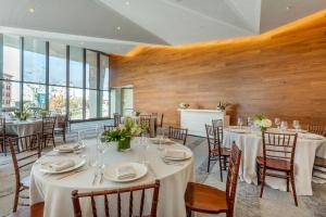 cambria hotels boston downtown seaport