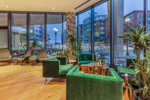 cambria hotels boston downtown seaport