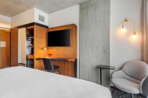 cambria hotels boston downtown seaport