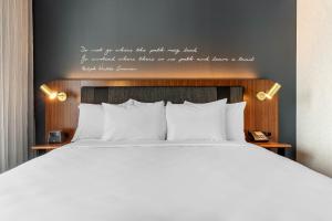 cambria hotels boston downtown seaport