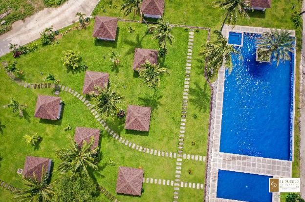 el pueblo de hermano by cocotel