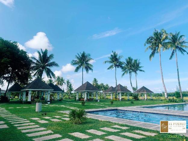 el pueblo de hermano by cocotel