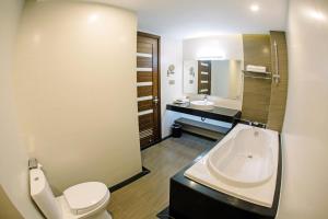 duc huy grand hotel and spa