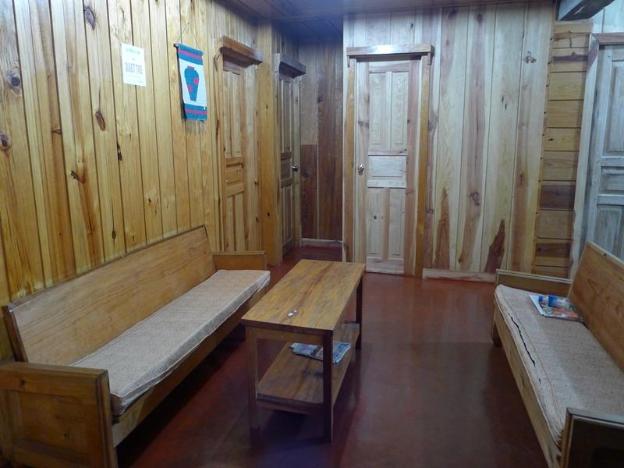 kanip aw pines view lodge