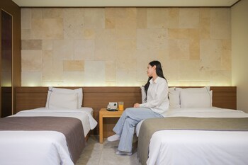 yeosu hotel zava
