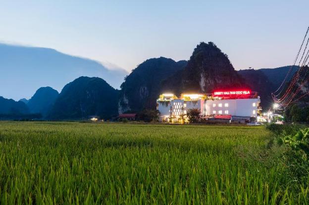 liberty hall tam coc villa