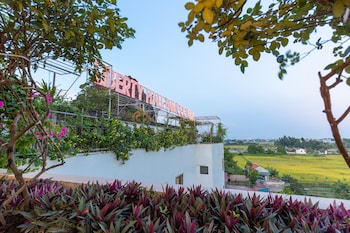 liberty hall tam coc villa