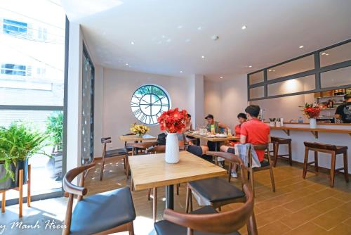 mojzo inn boutique