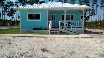 Pine Island Resorts,Andros Island>>Andros Barrier Reef,3.5 star