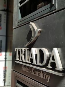 triada hotel karakoy