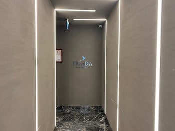 triada hotel karakoy