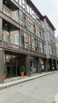 triada hotel karakoy