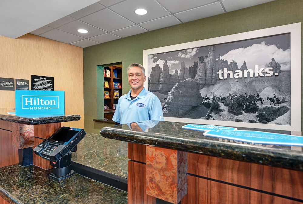 hampton inn deming
