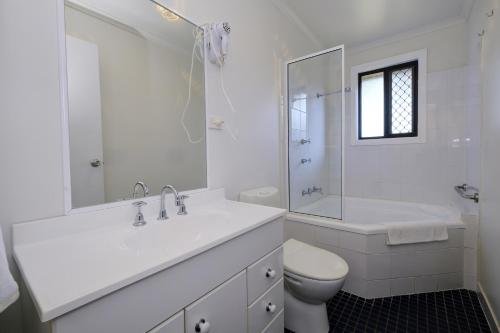 Tiona Palms Holiday Park,Forster>>Blueys Beach,2 star