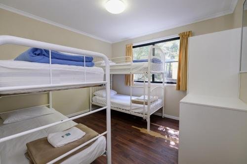 Tiona Palms Holiday Park,Forster>>Blueys Beach,2 star