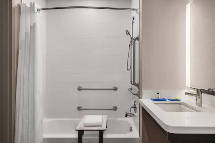 holiday inn express hotel and suites denver airport by ihg