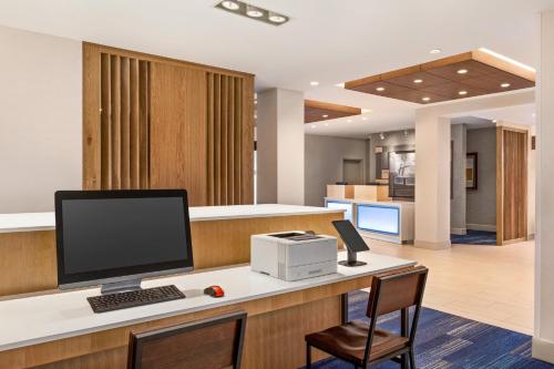 holiday inn express hotel and suites denver airport by ihg