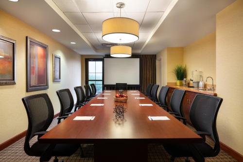 holiday inn express hotel and suites denver airport by ihg