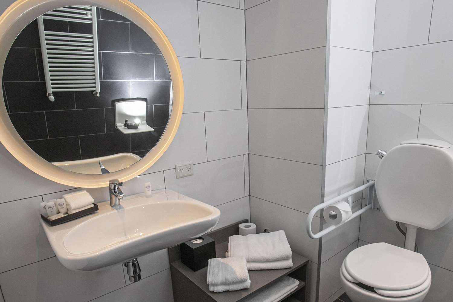 hampton by hilton bariloche