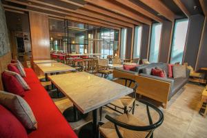 hampton by hilton bariloche