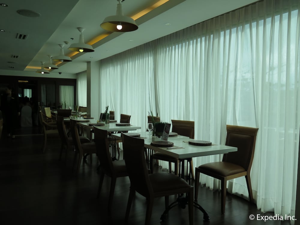 one tagaytay place condo by dean