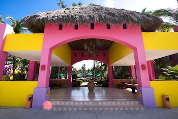 royal decameron complex all inclusive
