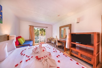 royal decameron complex all inclusive