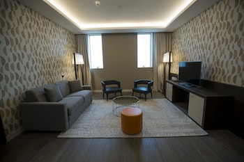 doubletree by hilton pointe noire