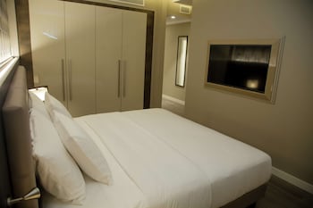 doubletree by hilton pointe noire