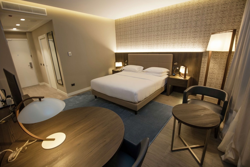 doubletree by hilton pointe noire