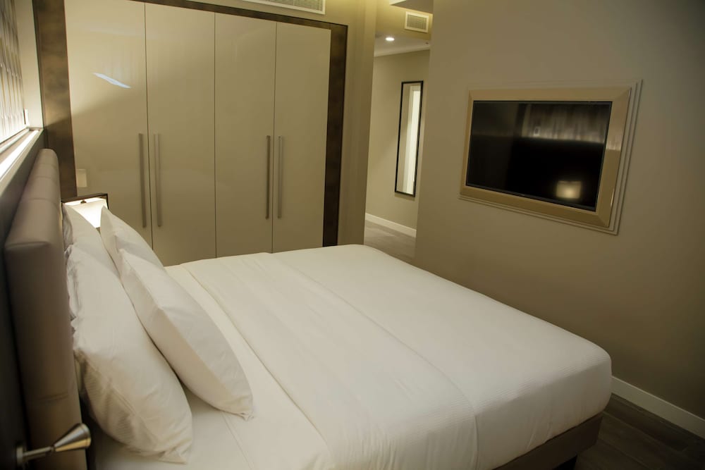 doubletree by hilton pointe noire