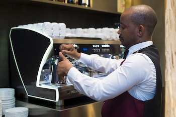 doubletree by hilton pointe noire