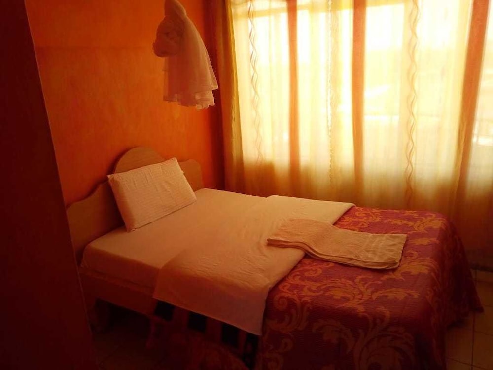 the salmuc hotel