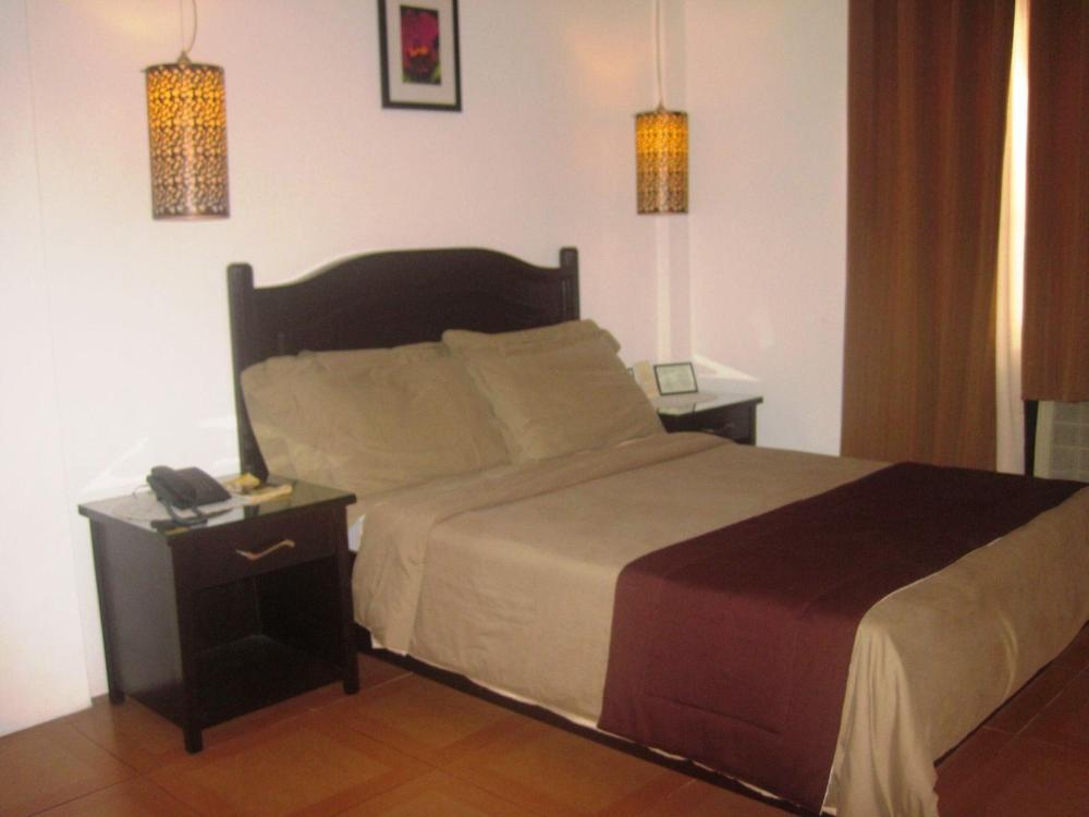 alicia hotel and restaurant