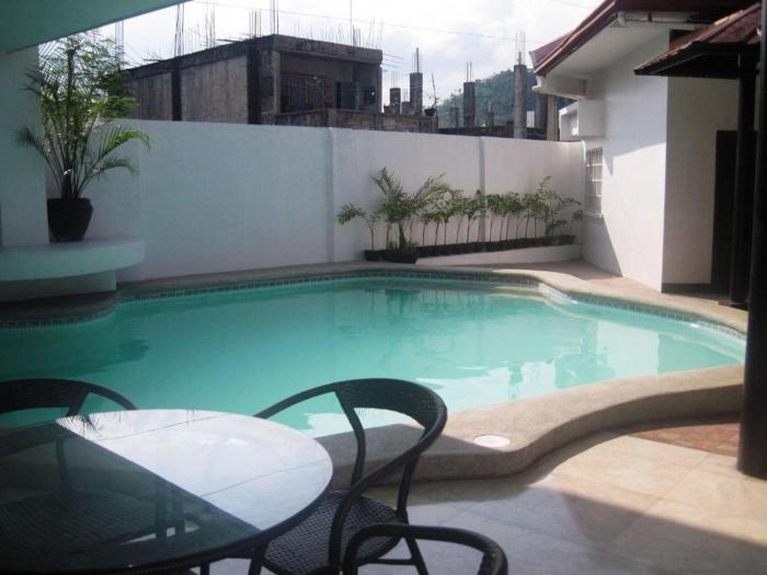 alicia hotel and restaurant