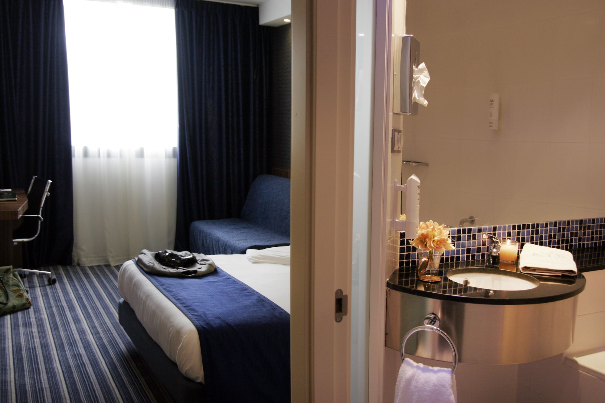 holiday inn express bilbao by ihg